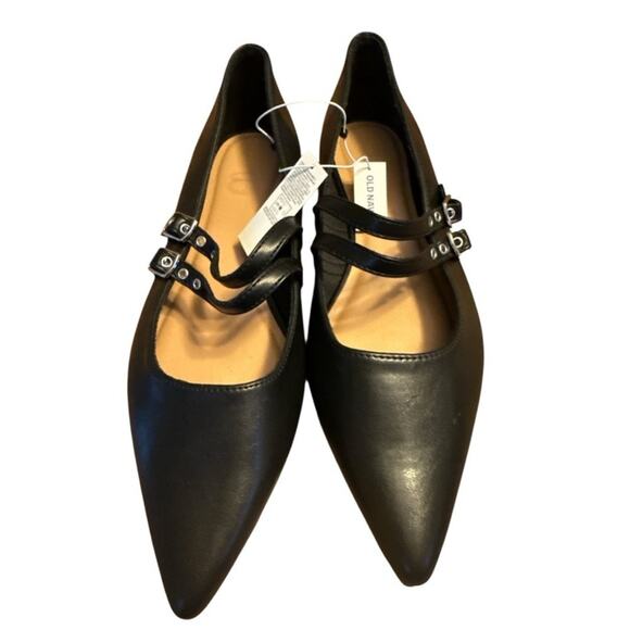 Old Navy Black Double-Buckle Mary
Jane Flats - Picture 7 of 10